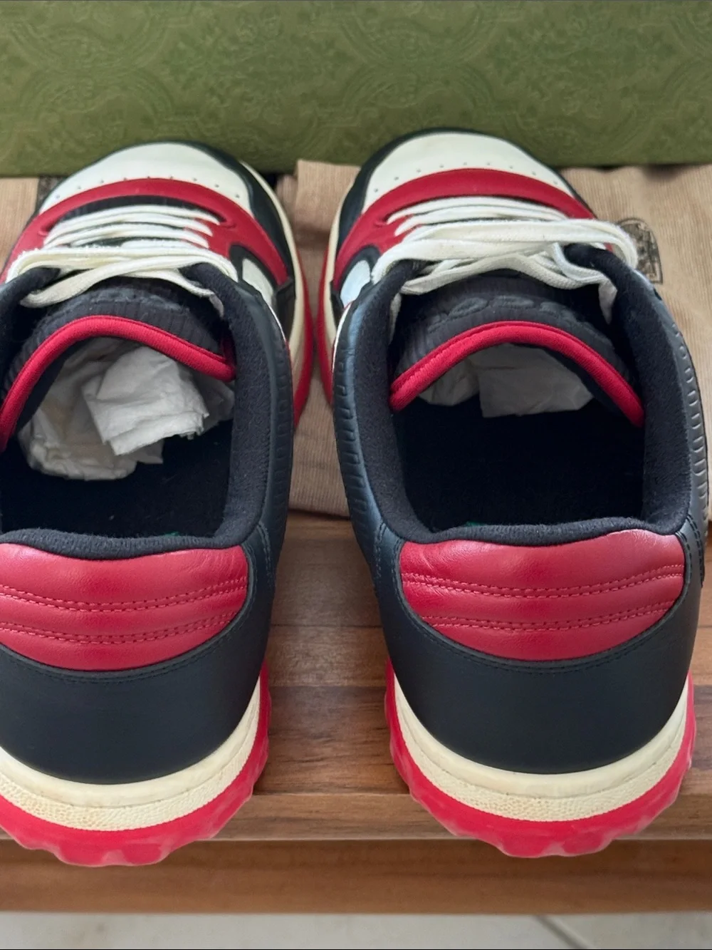 Gucci Men's Red, Black & White Low-Top Sneakers with Signature Logo Fits US 9